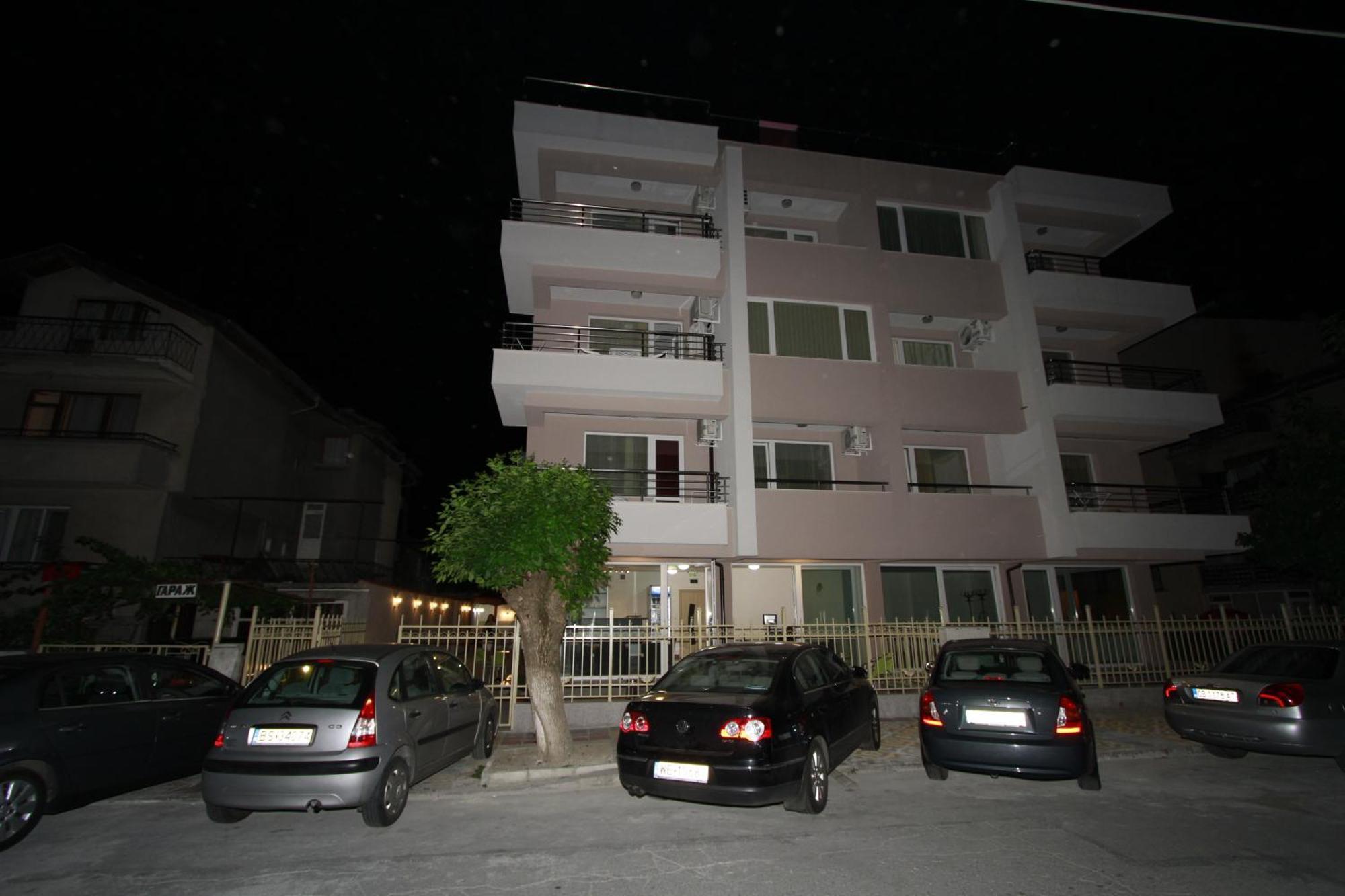 פרימורסקו Guest House Dobi מראה חיצוני תמונה